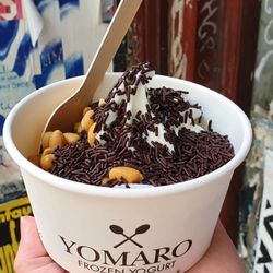 Yomaro - Größe S mit Erdnüssen u Schokostreuseln