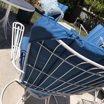 So Cal Patio Master - Detail of homecrest cushion: this is how the original fit! - Furniture Reupholstery Near Me - Montrose, California