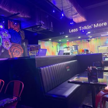 Talkin' Tacos Washington DC - Dinning area - Tacos Near Me - Washington, DC, District of Columbia