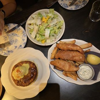 Armitage Alehouse - Mango paneer chicory salad, fish and chips, blood sausage apple and pork cheek pie - Pubs Near Me - Chicago, Illinois Armitage Alehouse - Mango paneer chicory salad, fish and chips, blood sausage apple and pork cheek pie - Pubs Near Me - Chicago, Illinois