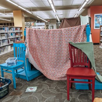 Wilmette Public Library - Libraries Near Me - Wilmette, Illinois