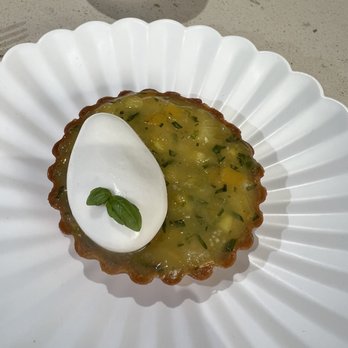 Lysee - Kalamansi Tart - Desserts Near Me - New York, New York Lysee - Kalamansi Tart - Desserts Near Me - New York, New York