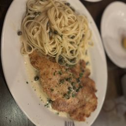 Lemon caper chicken piccata Lemon caper chicken piccata