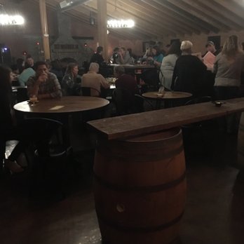 Kinsmen Brewing - Breweries Near Me - Milldale, Connecticut
