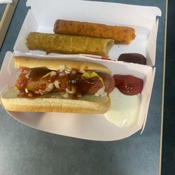7-Eleven - taquito, Buffalo Chicken Roller, hot dog