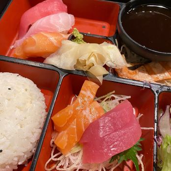 Kakaroto Japanese Restaurant - Dinner combo with 3 items . Sushi and sashimi - Japanese Near Me - Mountain View, California Kakaroto Japanese Restaurant - Dinner combo with 3 items . Sushi and sashimi - Japanese Near Me - Mountain View, California