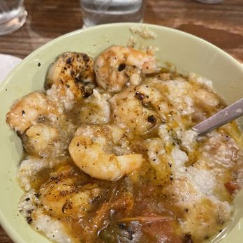 Lil Greenhouse Grill - Shrimp and Grits - Soul Food Near Me - Miami, Florida Lil Greenhouse Grill - Shrimp and Grits - Soul Food Near Me - Miami, Florida