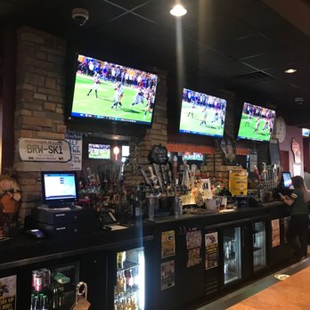 The Stoneyard - Hanging out watching Football!!  Love this place because it is so close to my house!! - Chicken Wings Near Me - Appleton, Wisconsin