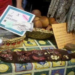 Feria Orgánica San Telmo Verde - Embutidos exquisitos de "Salames del Delta"