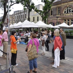 Bus & Free Walking Tours Sydney - Locl Tour - The Rocks free walking tour exploring the historical heartland of Australia. The Rocks market in the background.