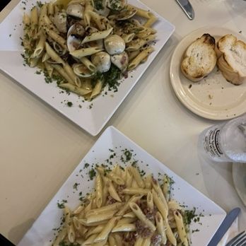 Da Luigi - Aglio and olio penne pasta with oysters and Carbonara Penne pasta - Italian Near Me - San Juan, Puerto Rico