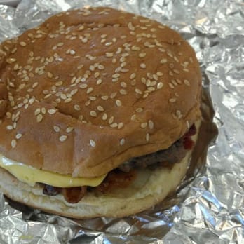 Five Guys - Little bacon cheeseburger - Burgers Near Me - Brentwood, California Five Guys - Little bacon cheeseburger - Burgers Near Me - Brentwood, California