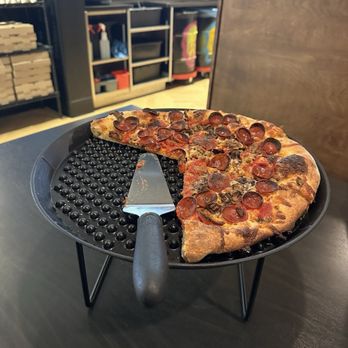 Boom's Pizza - Pizza - Pizza Near Me - Lakewood, Ohio Boom's Pizza - Pizza - Pizza Near Me - Lakewood, Ohio