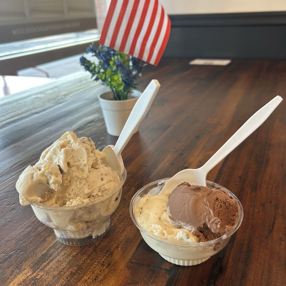 Brooker's Founding Flavors - A cup of two scoops on the left and a single scoop with two half scoops on the right. - Ice Cream & Frozen Yogurt Near Me - Chandler, Arizona