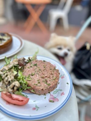 À la Folie Café by null