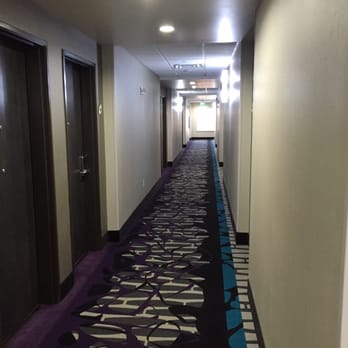 La Quinta by Wyndham Enid - Hallway - Hotels Near Me - Enid, Oklahoma La Quinta by Wyndham Enid - Hallway - Hotels Near Me - Enid, Oklahoma