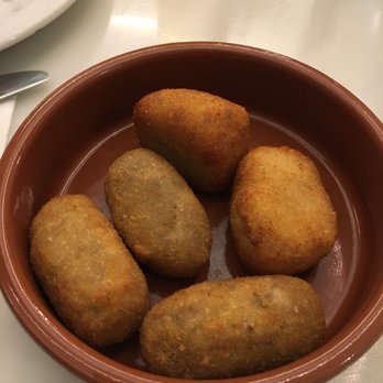 Xanc i Meli - Tapas/Small Plates Near Me - Barcelona, B