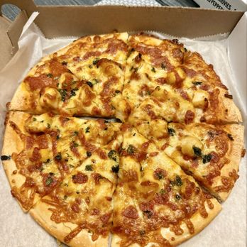 Singas Famous Pizza Marlton - Chicken Butter Masala pizza - Pizza Near Me - Marlton, New Jersey Singas Famous Pizza Marlton - Chicken Butter Masala pizza - Pizza Near Me - Marlton, New Jersey
