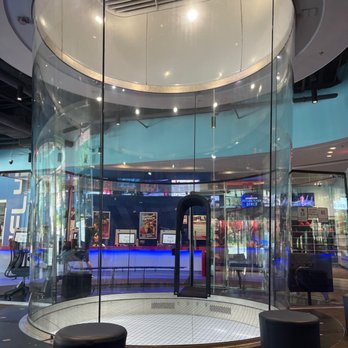 Ifly - Flying tube - Skydiving Near Me - Orlando, Florida