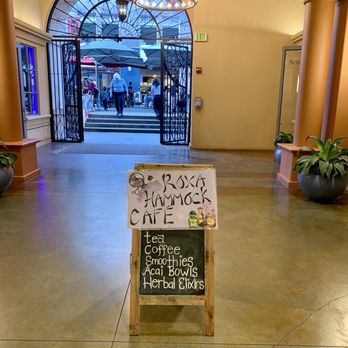 Roxa Hammock Cafe - Street sign - Cafes Near Me - Santa Cruz, California