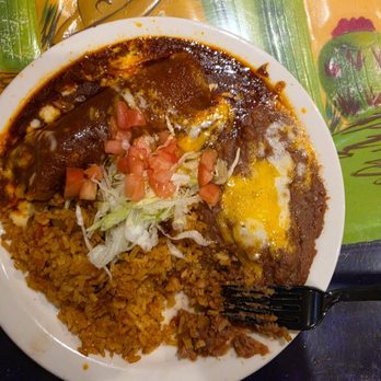 Original La Canasta - Supposed to have a plain tamale but they brought it out wrong. Also missing a tortilla that was never brought out at all. Sent tamale back - Mexican Near Me - Phoenix, Arizona Original La Canasta - Supposed to have a plain tamale but they brought it out wrong. Also missing a tortilla that was never brought out at all. Sent tamale back - Mexican Near Me - Phoenix, Arizona
