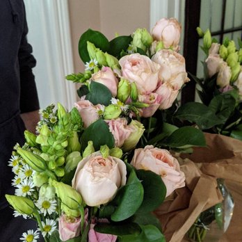 UrbanStems - Disappointing bouquets - Florists Near Me UrbanStems - Disappointing bouquets - Florists Near Me