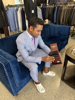 Bzach Mens Suit Custom & Off The Rack