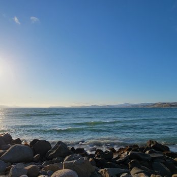 Morro Bay Rock - Beaches Near Me - Morro Bay, California
