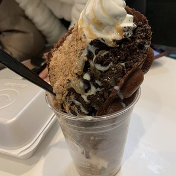 Iceskimo - Cookie Monster - Ice Cream & Frozen Yogurt Near Me - San Diego, California