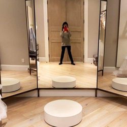 Kleinfeld Hudson's Bay - The huge, fancy change room