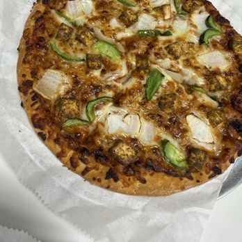 La Pinoz - Paneer Do Pyaza Pizza 9" - Pizza Near Me - Iselin, New Jersey La Pinoz - Paneer Do Pyaza Pizza 9" - Pizza Near Me - Iselin, New Jersey