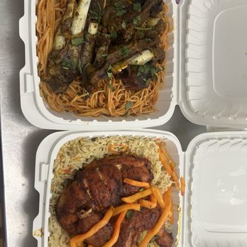 Bisbas Restaurant - Half chicken with rice and goat meat plate - Somali Near Me - San Diego, California Bisbas Restaurant - Half chicken with rice and goat meat plate - Somali Near Me - San Diego, California