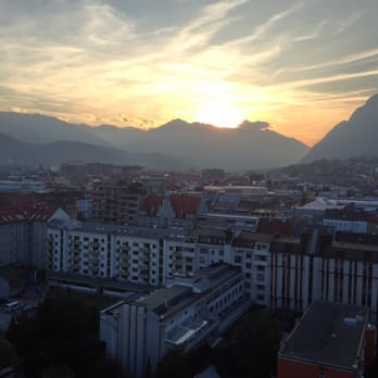 Adlers Hotel - Sunset on the Alps - Hotels Near Me - Innsbruck, 7