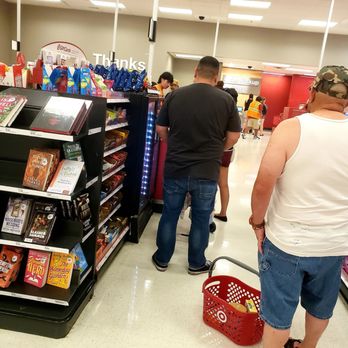 Target - Cashier not paying attention, I was i  line for 10 min before he turned off his light and said he couldn't help me - Department Stores Near Me - Tracy, California