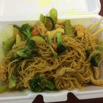 B Happy Cafe - Singapore noodle - chicken, no shrimp. Broccoli, carrots, celery, and zucchini - Sandwiches Near Me - Arlington Heights, Illinois B Happy Cafe - Singapore noodle - chicken, no shrimp. Broccoli, carrots, celery, and zucchini - Sandwiches Near Me - Arlington Heights, Illinois