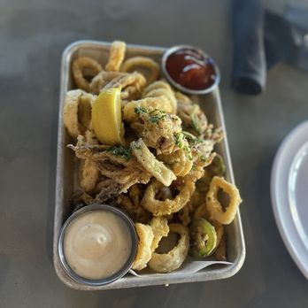 Station 16 - Calamari Dinner - Seafood Near Me - Sacramento, California Station 16 - Calamari Dinner - Seafood Near Me - Sacramento, California