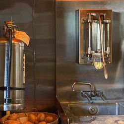 Ted's Montana Grill - Making Fries