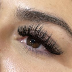 Lasting Lush Brow & Beauty