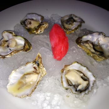 Cantinetta Bellevue - Kumamoto Oysters with Blood Orange Granita - Italian Near Me - Bellevue, Washington
