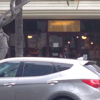 Kakaako Cafe - Location - Coffee & Tea Near Me - Honolulu, Hawaii