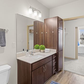1505 Apartments - Apartments Near Me - Grafton, Wisconsin
