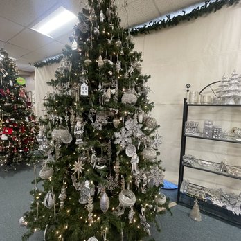 Patio World - Paris tree - Fireplace Services Near Me - Riverside, California