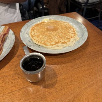Pyramid Cafe - Burgers Near Me - Las Vegas, Nevada Pyramid Cafe - Burgers Near Me - Las Vegas, Nevada