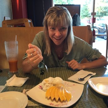 Thai Cuisine - Mango Sticky Rice - Thai Near Me - Austin, Texas Thai Cuisine - Mango Sticky Rice - Thai Near Me - Austin, Texas