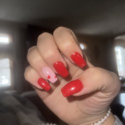 Luminous Nails & Spa