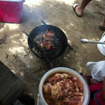 Ka'a'awa Beach Park - A small hibachi to barbecue - Beaches Near Me - Kaaawa, Hawaii