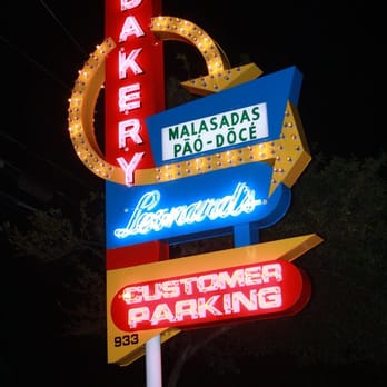 Leonard's Bakery - Bakeries Near Me - Honolulu, Hawaii