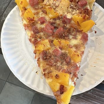 Stromboli Pizza - Pizza - Pizza Near Me - New York, New York