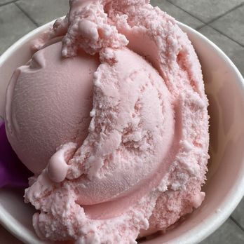Chill Ice Cream - Sakura ice cream - Ice Cream & Frozen Yogurt Near Me - Akron, Ohio