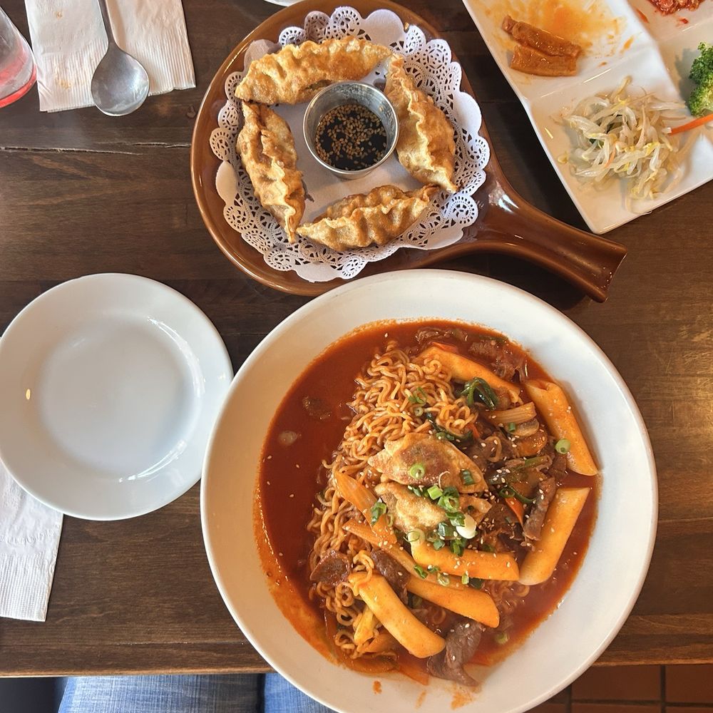 Rabokki & Fried Dumplings Rabokki & Fried Dumplings